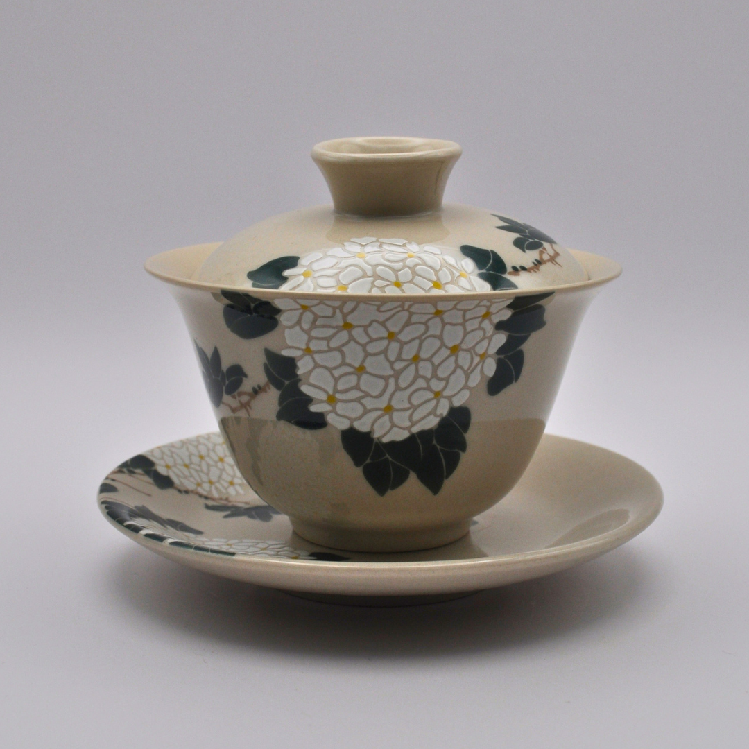 Ceramic Gaiwan, 150ml. Hand-Painted Hydrangea